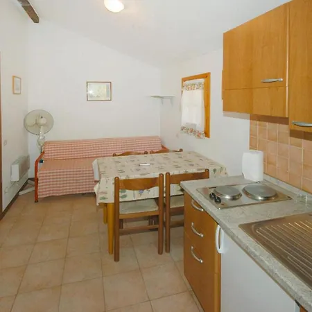 度假居 Bungalow With Free Water Park Entry At Villaggio Il Paese Di Ciribi, *