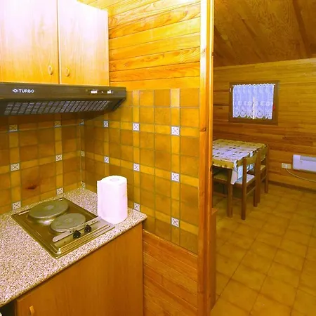 Bungalow With Free Water Park Entry At Villaggio Il Paese Di Ciribi, * チェリアーレ